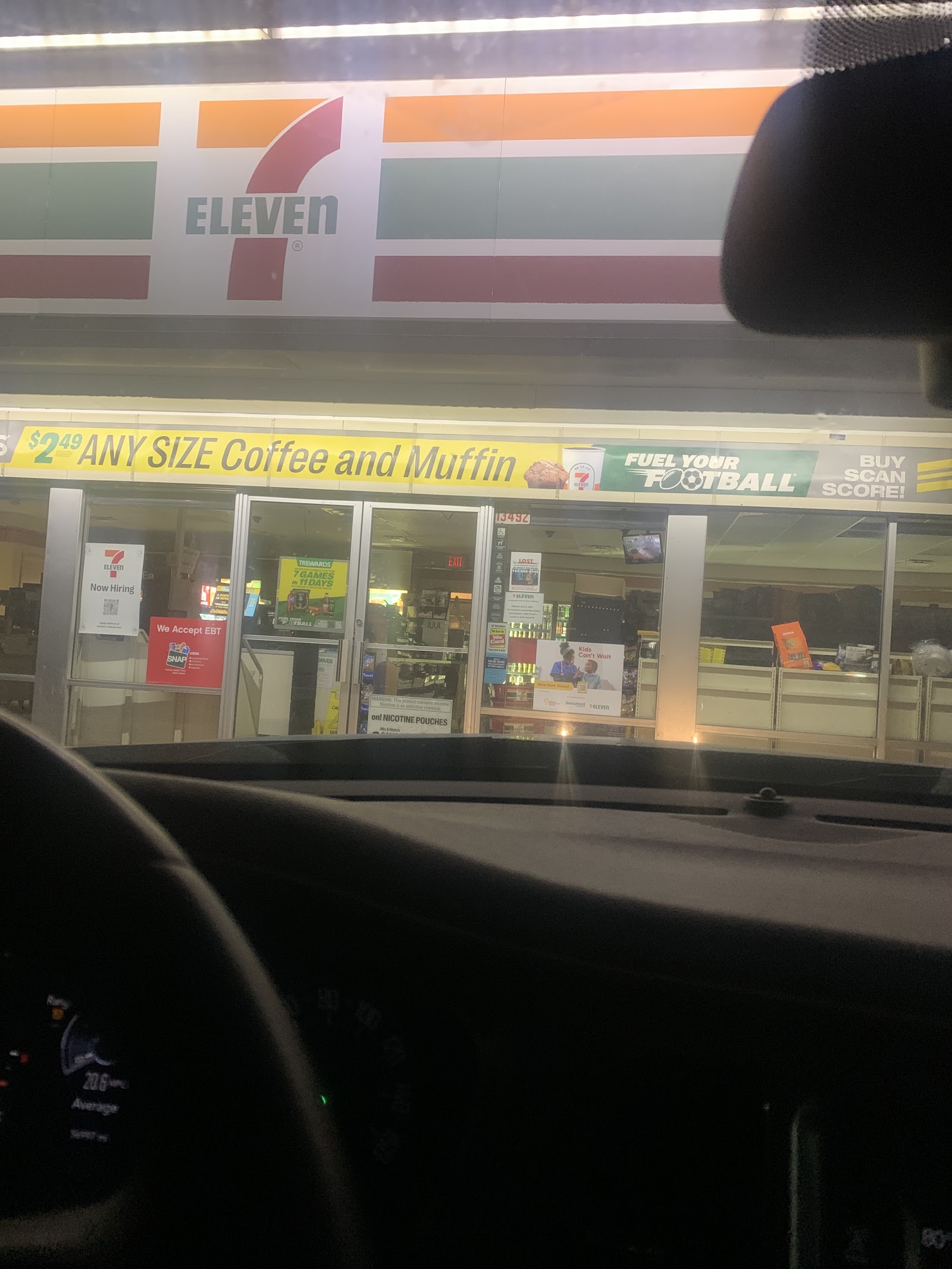 7-Eleven — photo