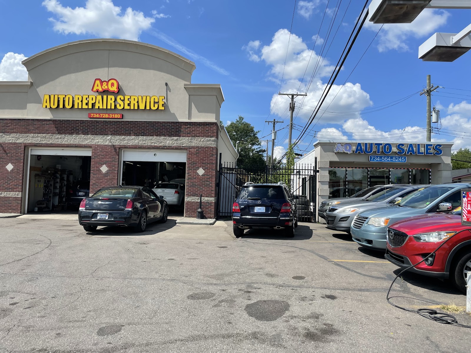 A & Q Auto Sales & Repair Center in Westland