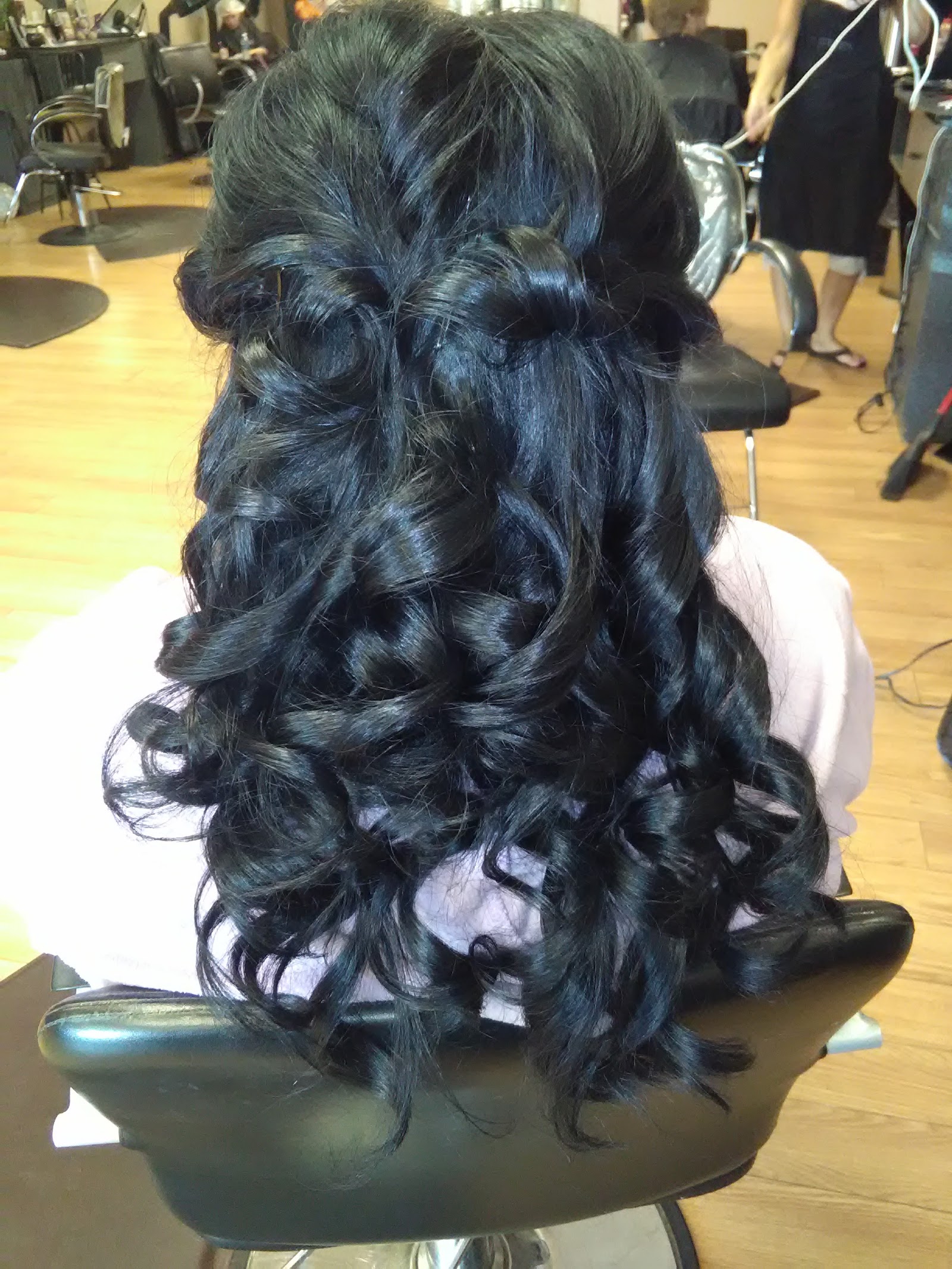 Hair Hut — photo
