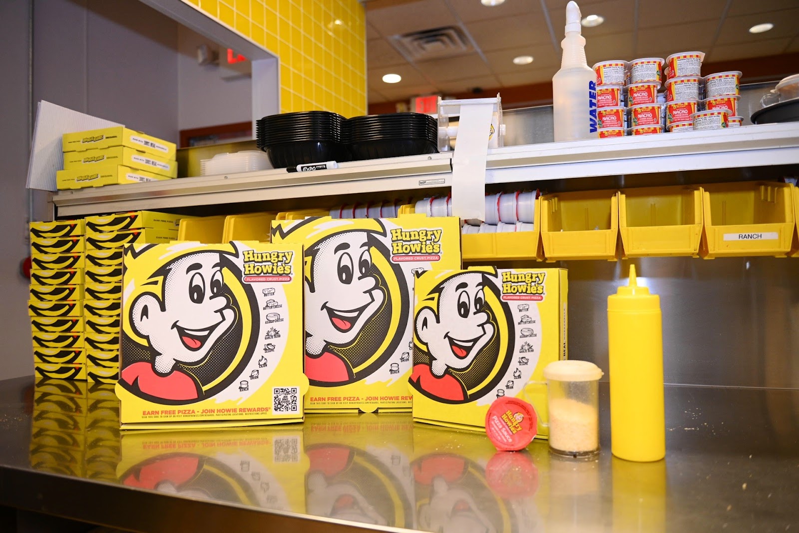 Hungry Howie's Pizza — photo
