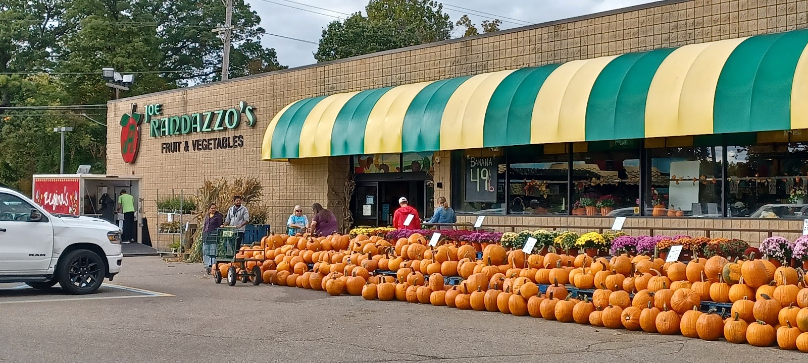 Joe Randazzo's Fruit and Vegetable Market Inc. in Westland