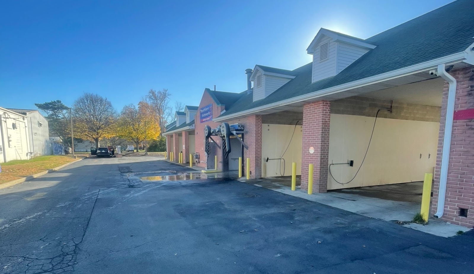 New Pal Car Wash — photo