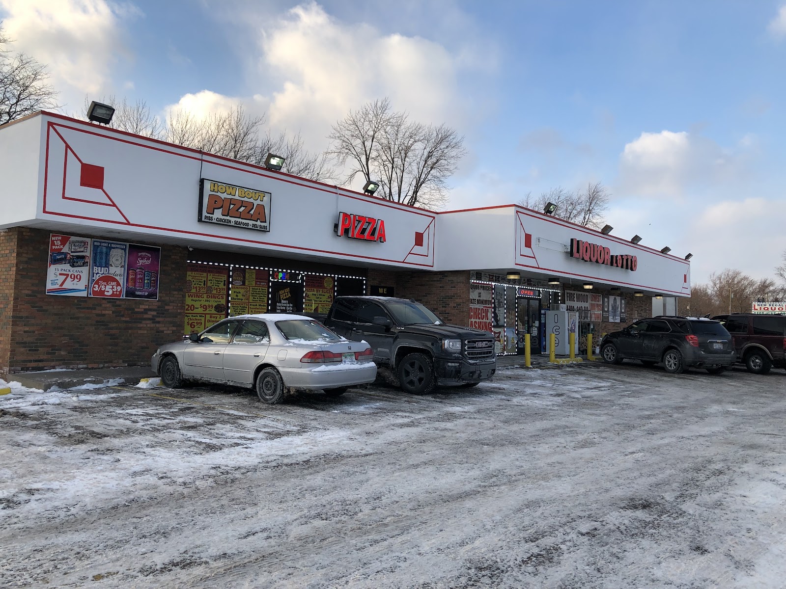 New Regal Liquor & Food Inc in Westland