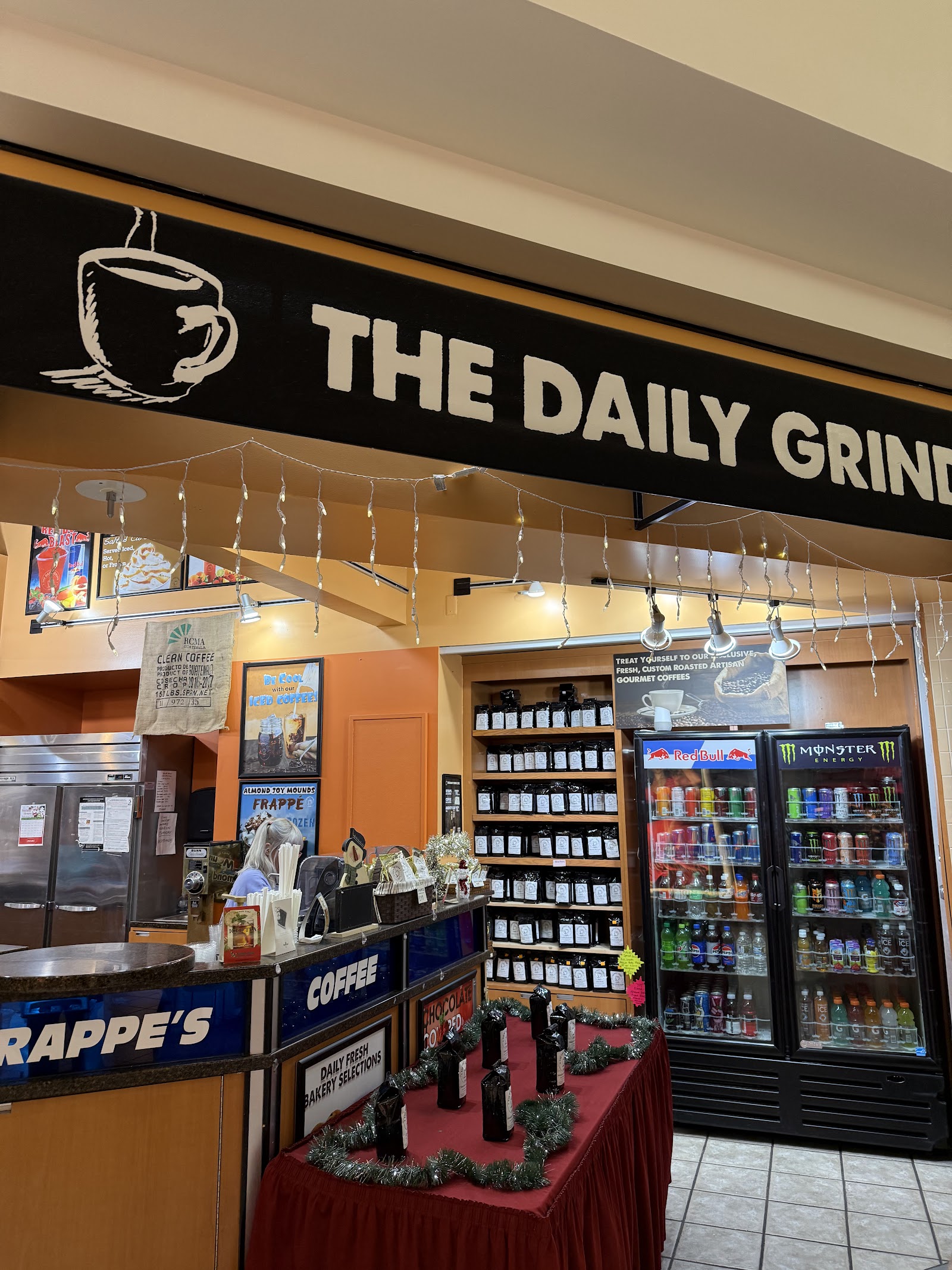 The Daily Grind Cafe — photo