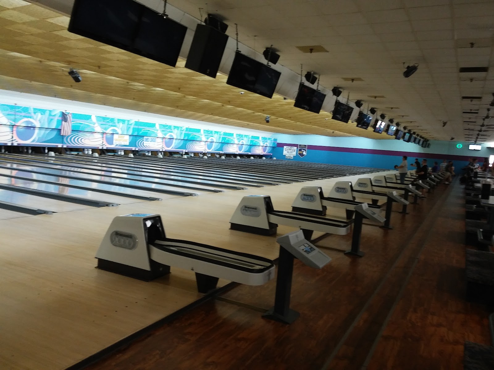 Town 'n' Country Lanes in Westland